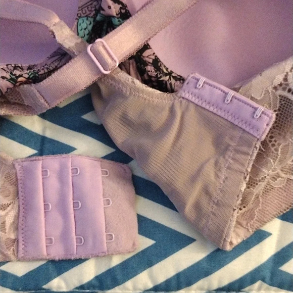 Torrid Purple Patterned Bra - Picture 10 of 13
